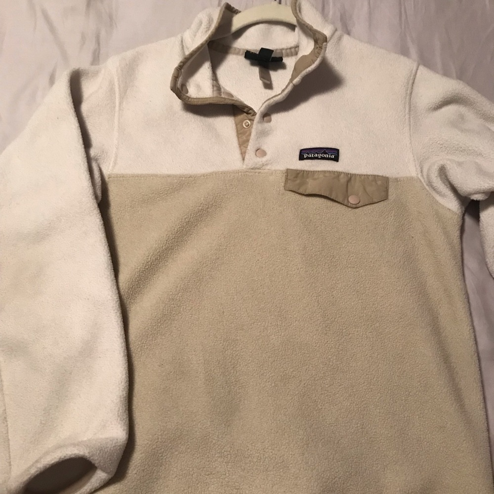 WOMANS PATAGONIA SWEATSHIRT